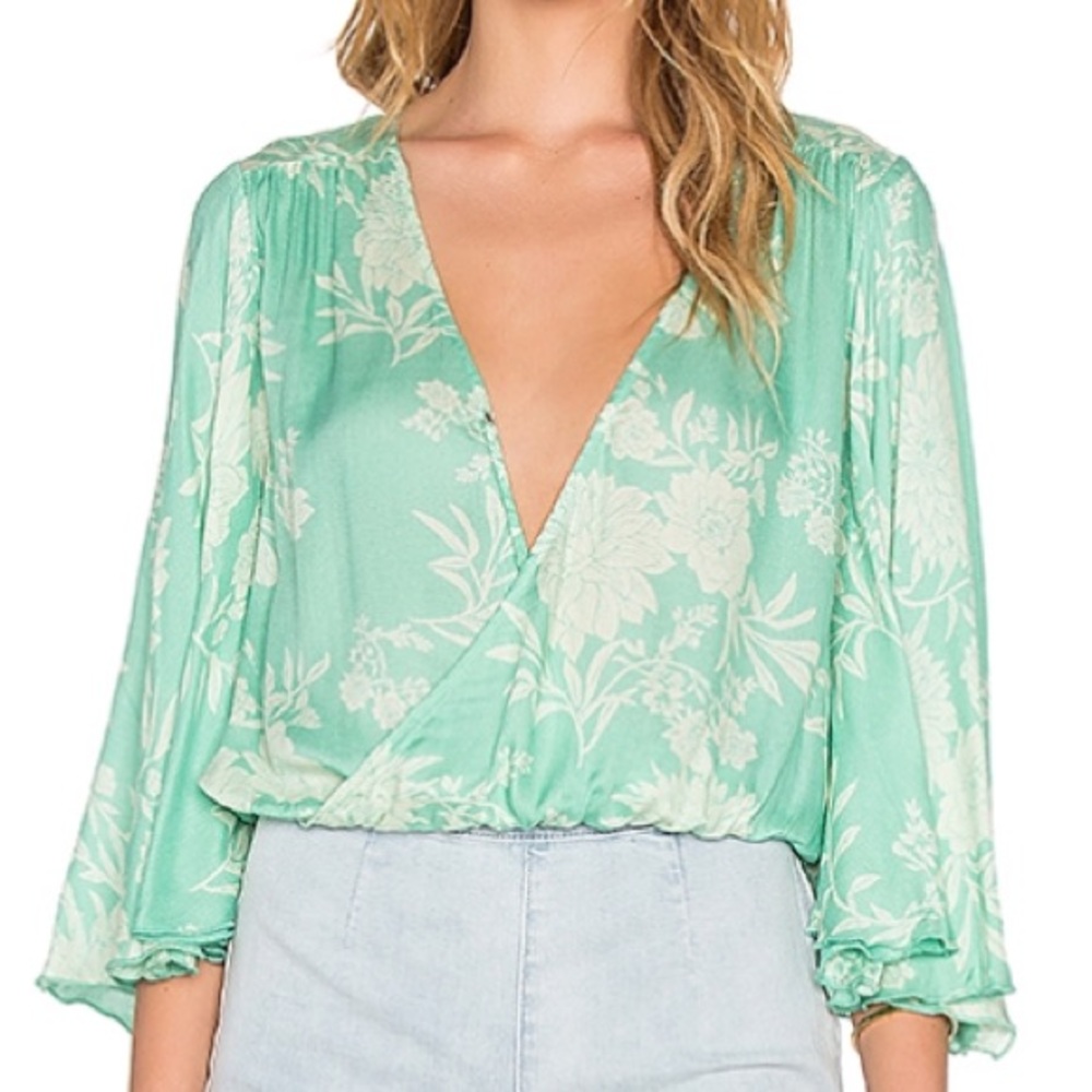 Bell sleeve floral sea green top